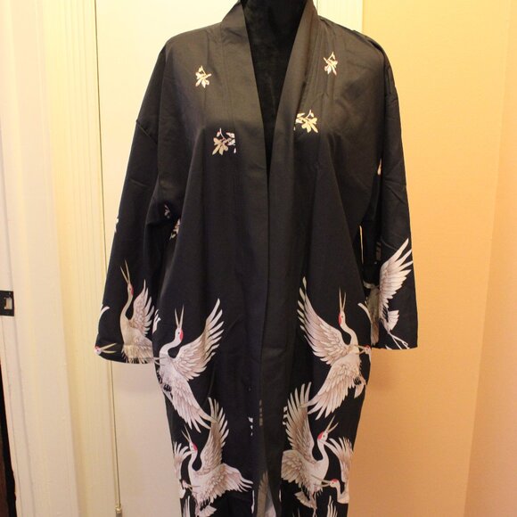White Crane Robe - Picture 1 of 2